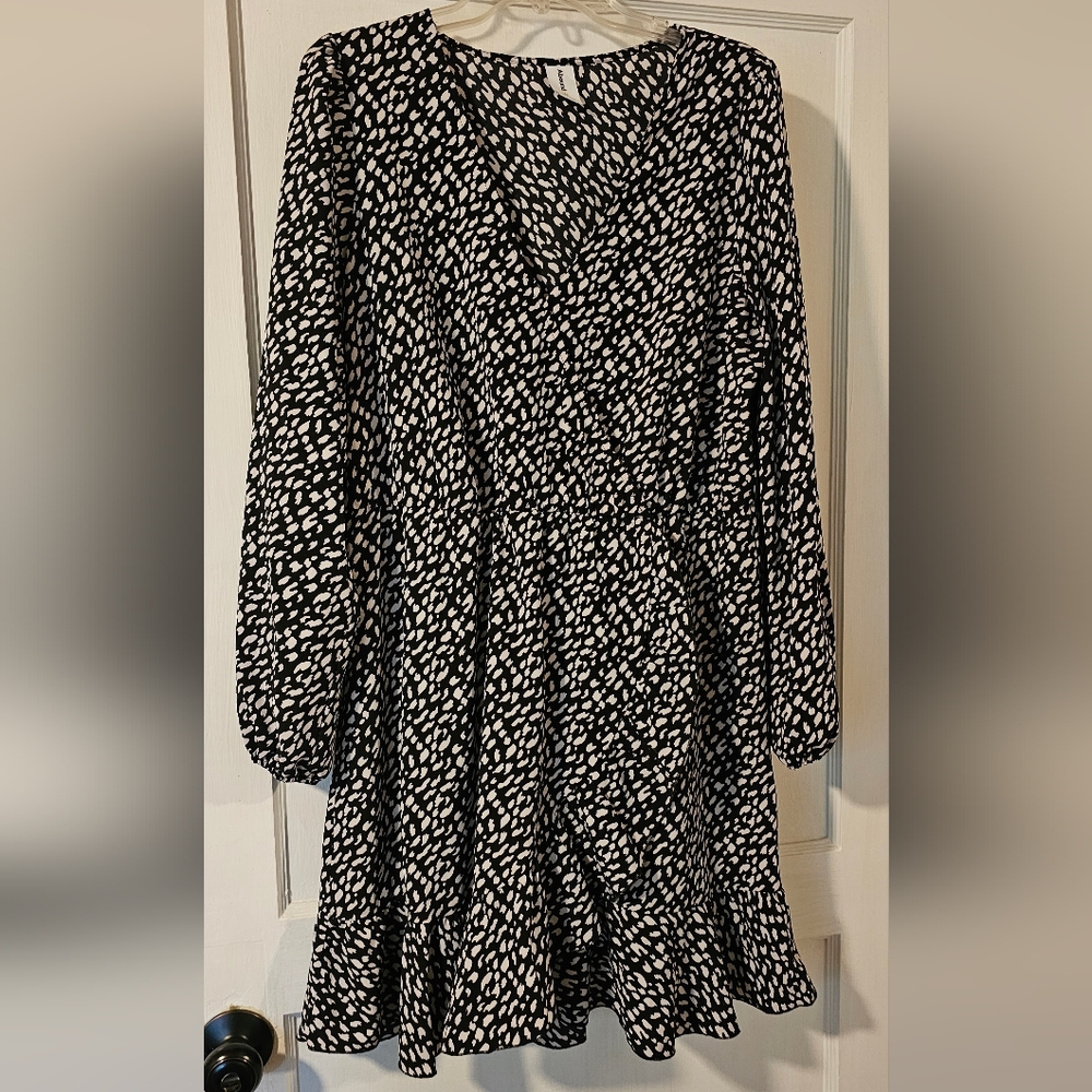 Black and white faux wrap dress